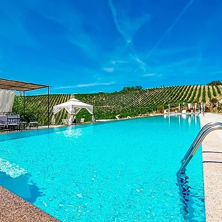 Hotel In Marche Near Sibillini Park 4*