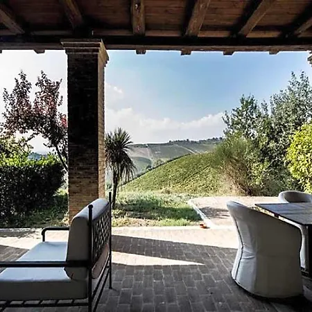 In Marche Near Sibillini Park 4* Acquaviva Picena